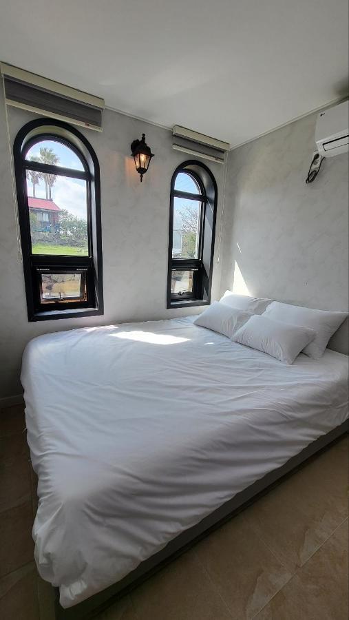 Aewol Coast 34 Hotel เมืองเชจู ภายนอก รูปภาพ